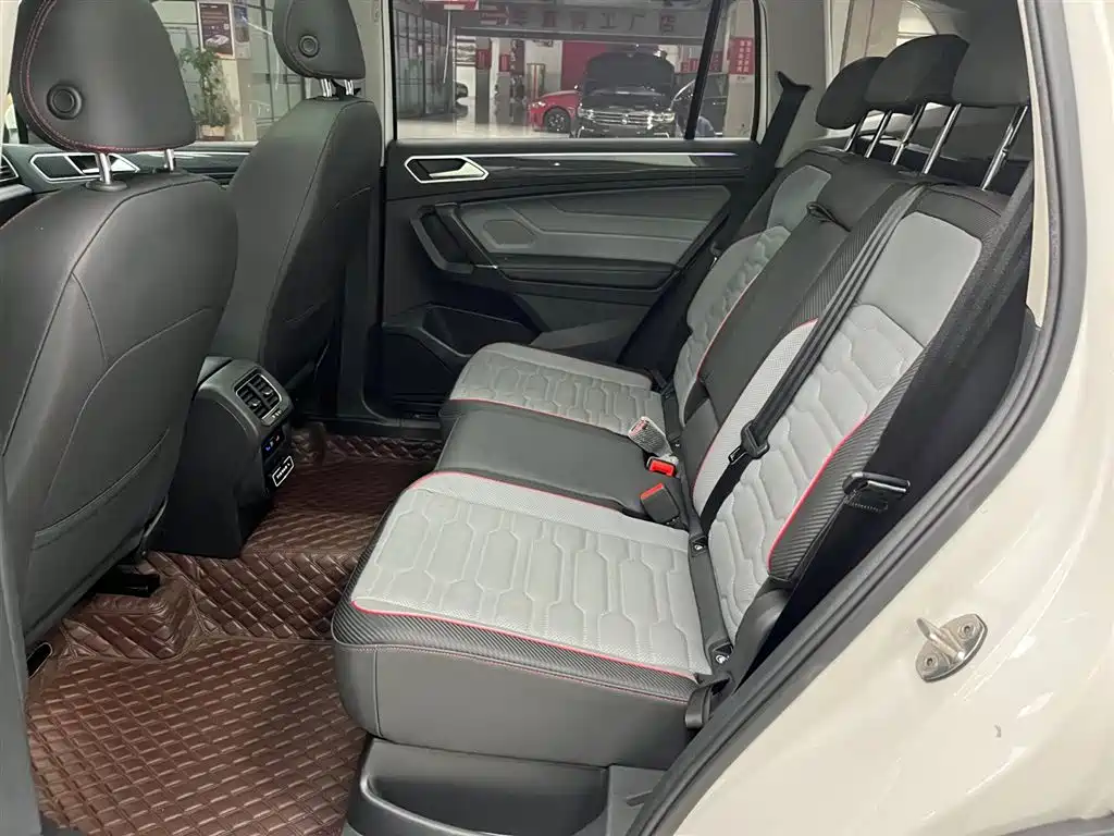 Volkswagen Tiguan L New Energy 2022 430PHEV Plug-in Hybrid Flagship Edition 2022 - thumbnail 14