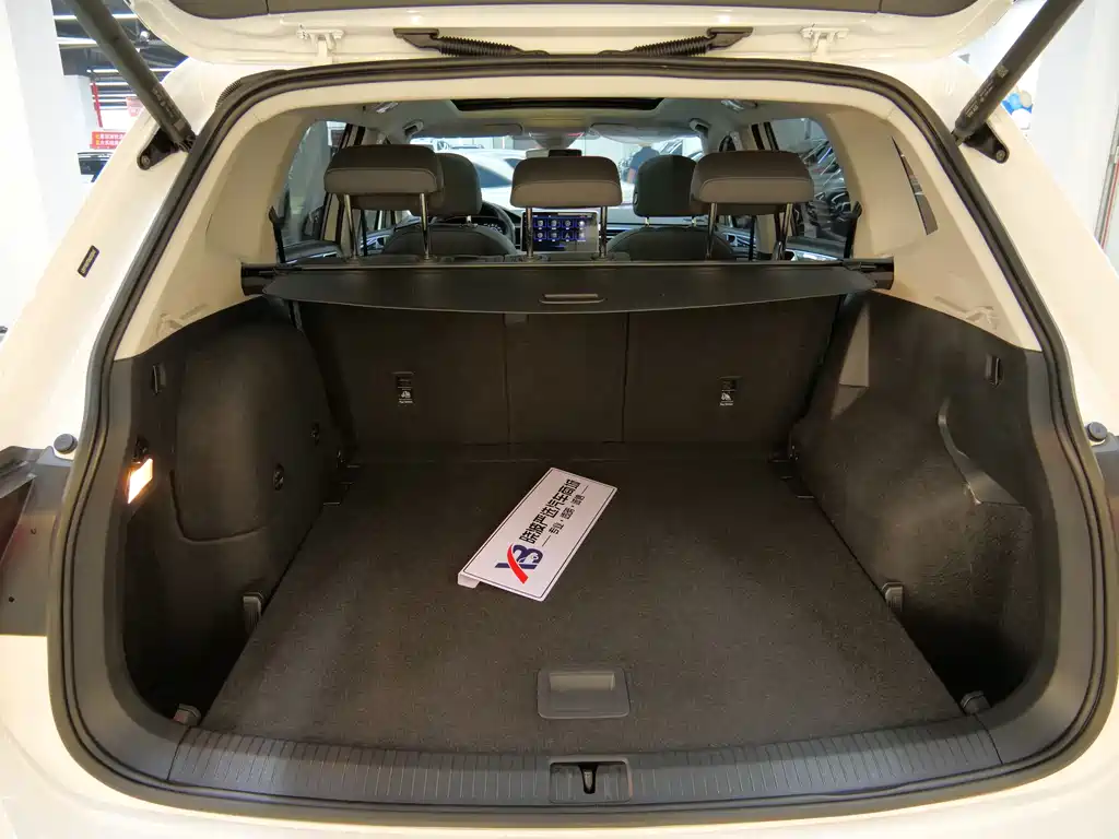 Volkswagen Tiguan L New Energy 2022 430PHEV Plug-in Hybrid Flagship Edition 2022 - thumbnail 17