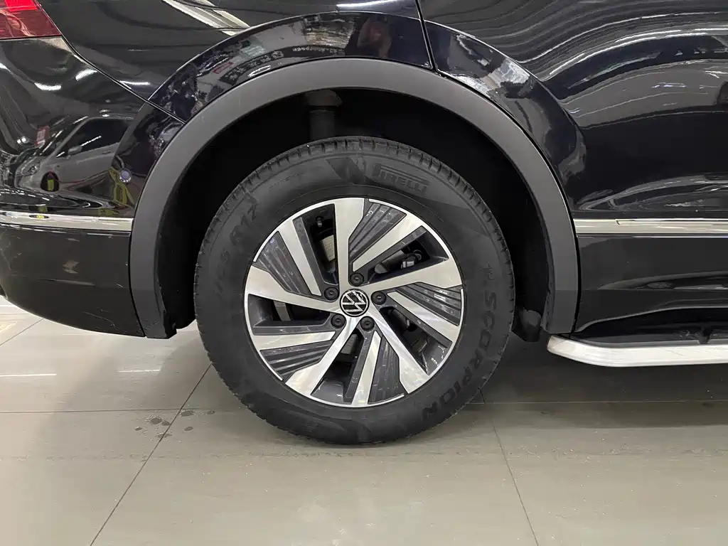 Volkswagen Tiguan L New Energy 2022 430PHEV Plug-in Hybrid Flagship Edition 2022 - thumbnail 16