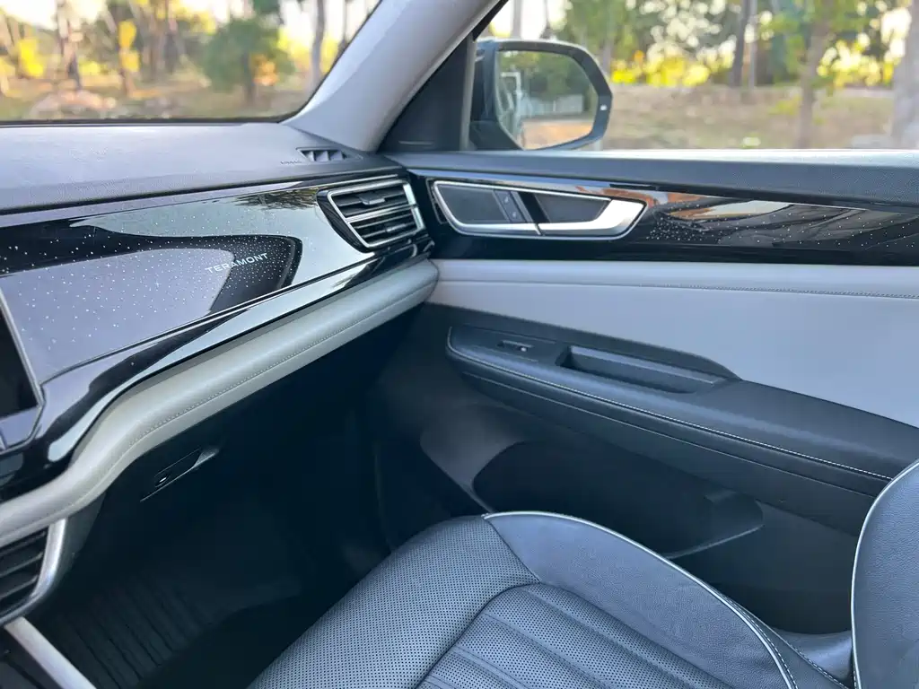 Volkswagen Teramont 2022 330TSI FWD Premium Luxury Edition 2022 - thumbnail 15