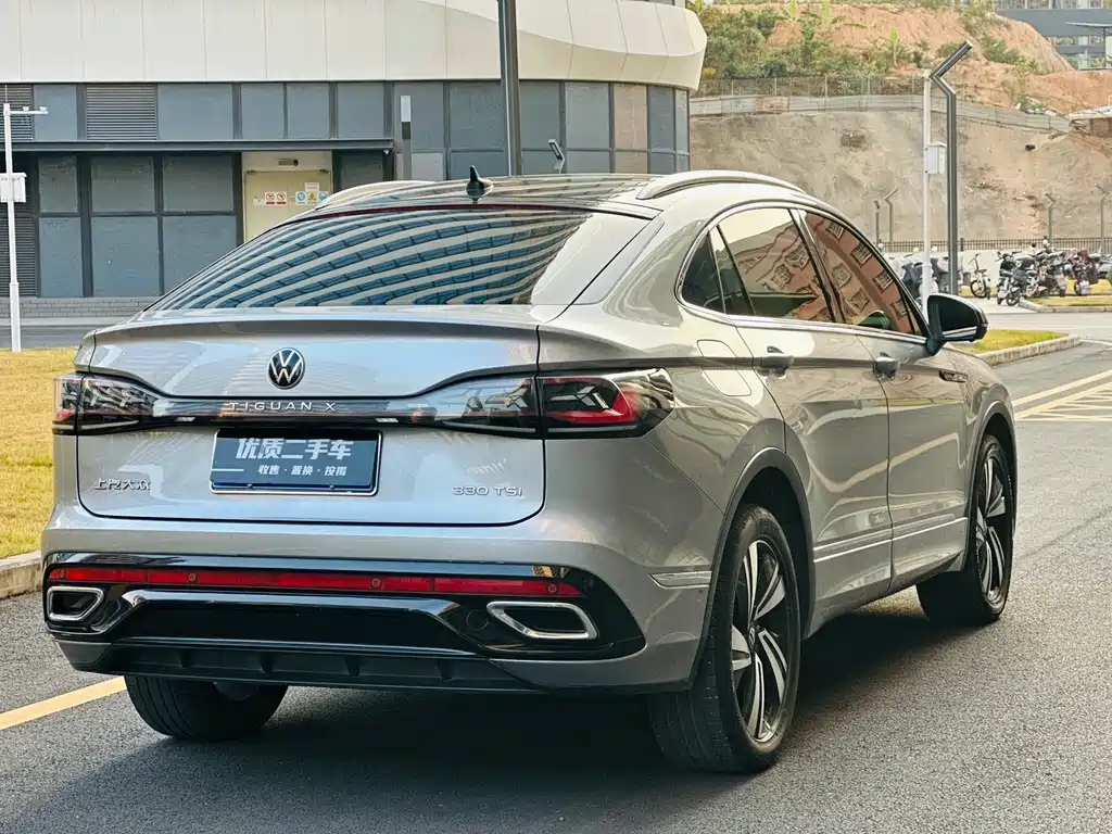 Volkswagen Tiguan X 2021 330TSI FWD Flagship Edition 2022 - thumbnail 4