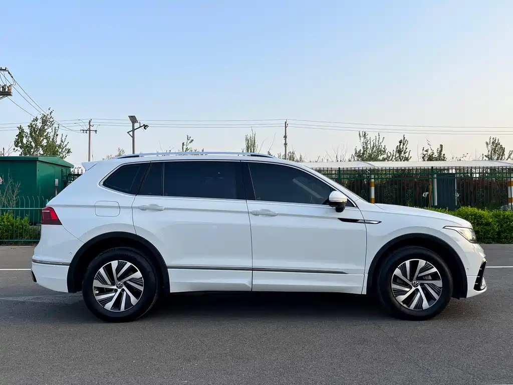 Volkswagen Tiguan L New Energy 2023 430PHEV Plug-in Hybrid Flagship Edition 2023 - thumbnail 21