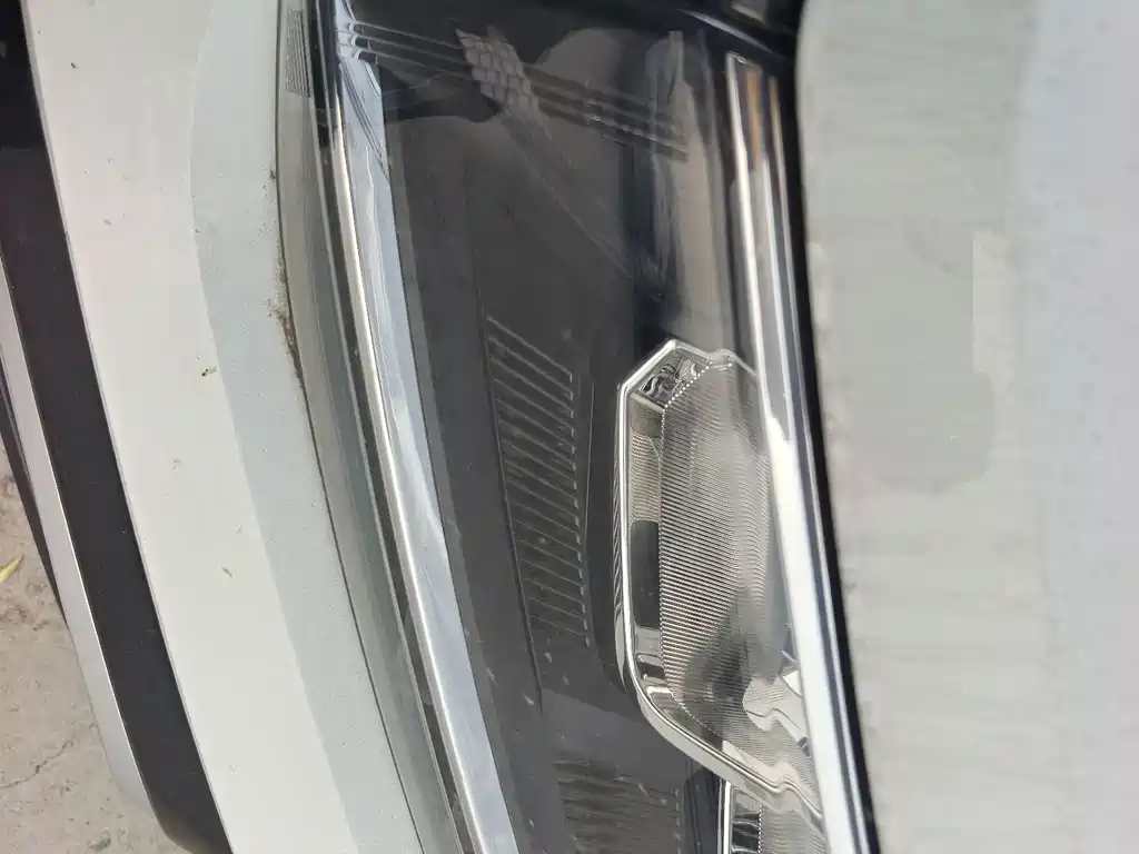 Volkswagen T-Cross 2023 1.5L Automatic Comfort Version 2024 - thumbnail 4
