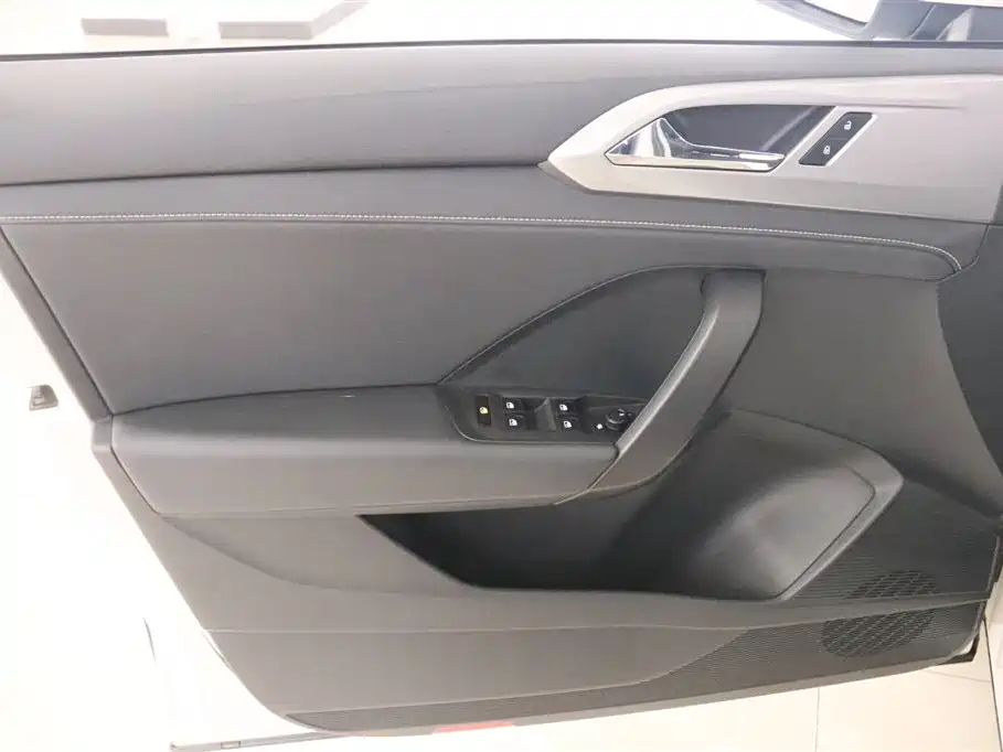 Volkswagen Tharu New Energy 2021 Panoramic Premium Edition 2021 - thumbnail 12