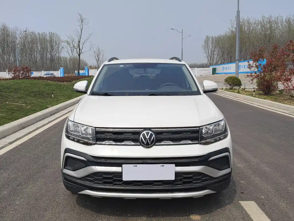 Volkswagen T-Cross 2023 1.5L Automatic Comfort Edition 2024 - thumbnail 3