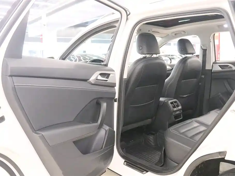 Volkswagen Tharu New Energy 2021 Panoramic Premium Edition 2021 - thumbnail 15