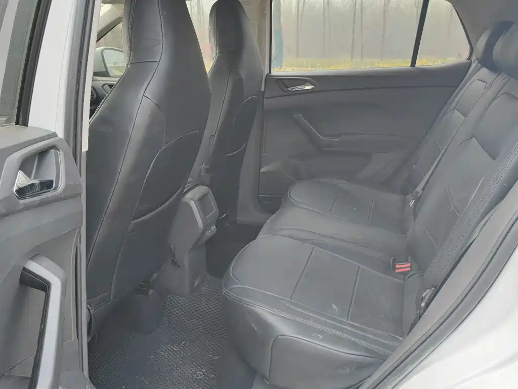 Volkswagen T-Cross 2023 1.5L Automatic Comfort Edition 2024 - thumbnail 6