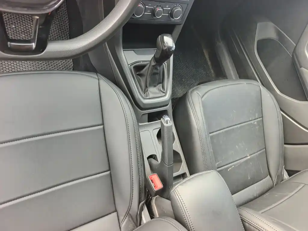 Volkswagen T-Cross 2023 1.5L Automatic Comfort Version 2024 - thumbnail 8