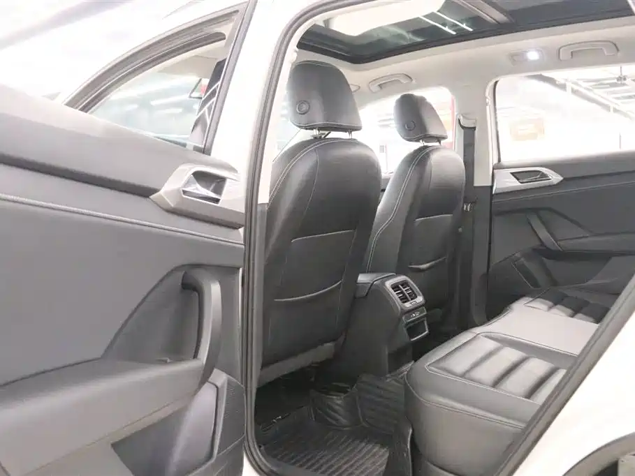Volkswagen Tharu New Energy 2021 Panoramic Premium Edition 2021 - thumbnail 16