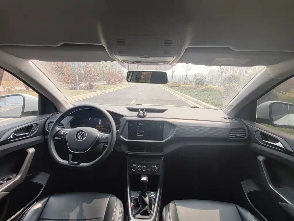 Volkswagen T-Cross 2023 1.5L Automatic Comfort Edition 2024 - thumbnail 7