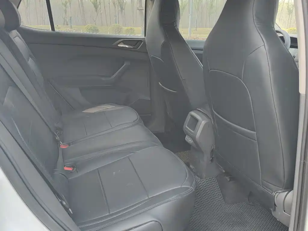 Volkswagen T-Cross 2023 1.5L Automatic Style Edition 2024 - thumbnail 8
