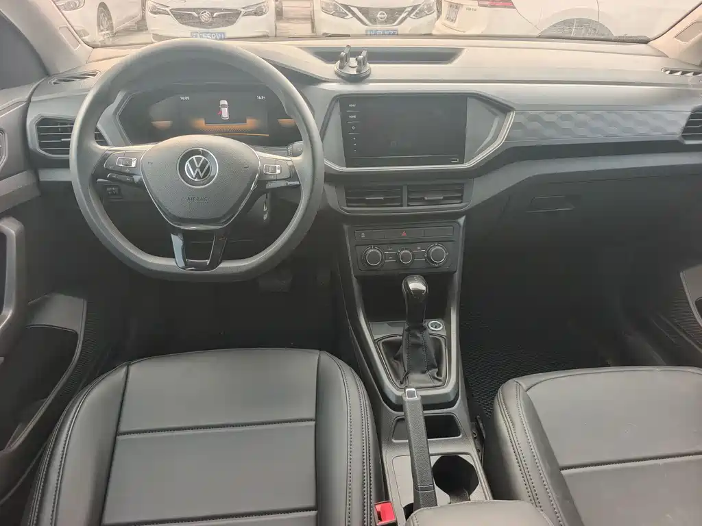 Volkswagen T-Cross 2023 1.5L Automatic Comfort Version 2024 - thumbnail 10