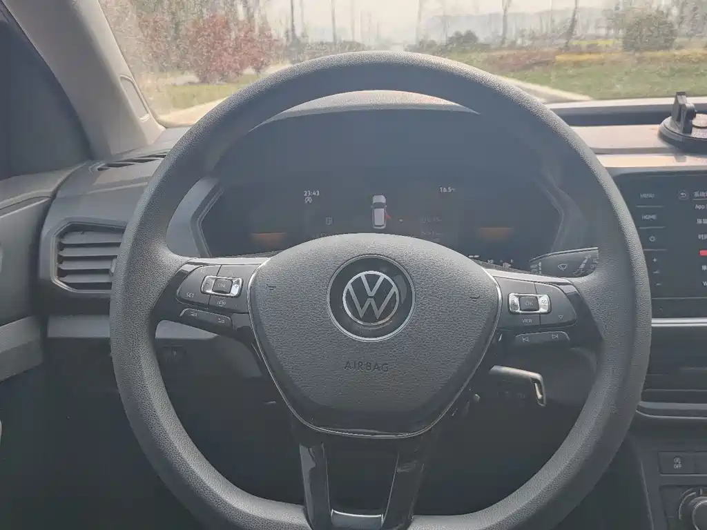 Volkswagen T-Cross 2023 1.5L Automatic Comfort Edition 2024 - thumbnail 10
