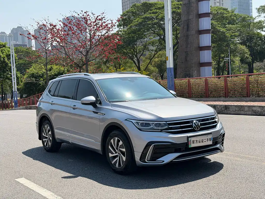 Volkswagen Tiguan L New Energy 2022 430PHEV Plug-in Hybrid Flagship Edition 2022 - thumbnail 3