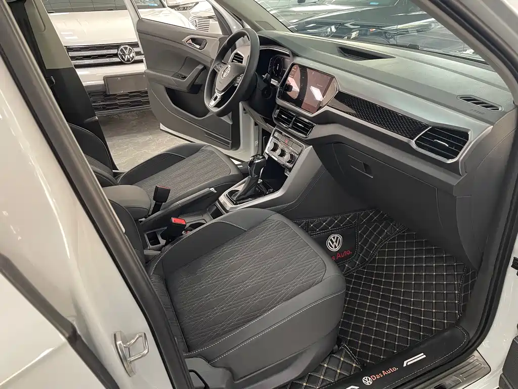 Volkswagen T-Cross 2023 280TSI DSG Luxury Edition 2022 - thumbnail 7