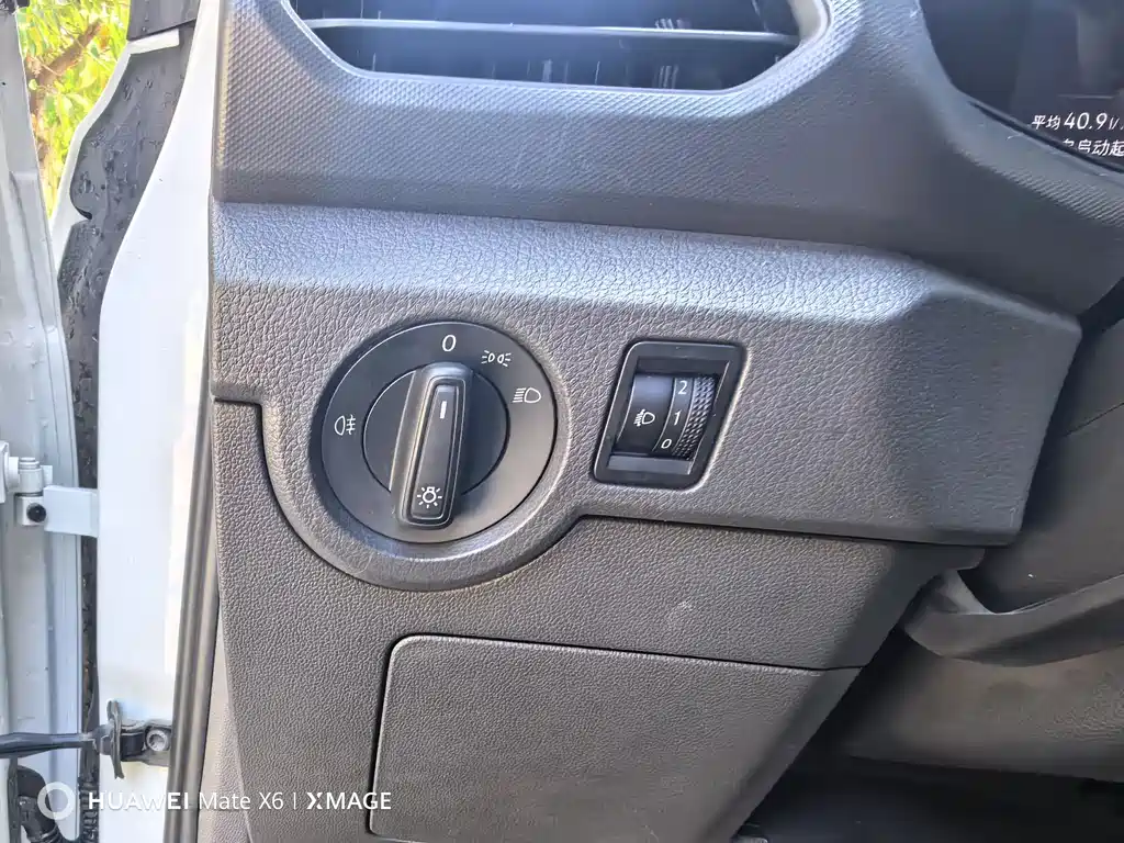 Volkswagen T-Cross 2023 Model Year Facelift 1.5L Automatic Style Edition 2024 - thumbnail 11