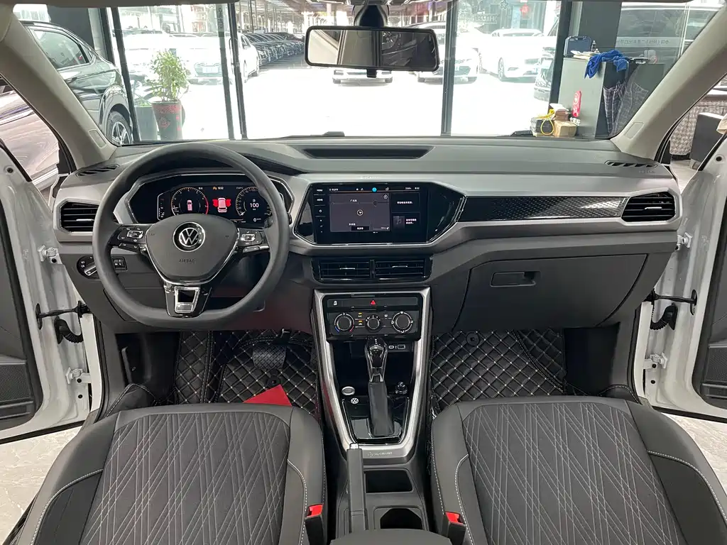 Volkswagen T-Cross 2023 280TSI DSG Luxury Edition 2022 - thumbnail 8