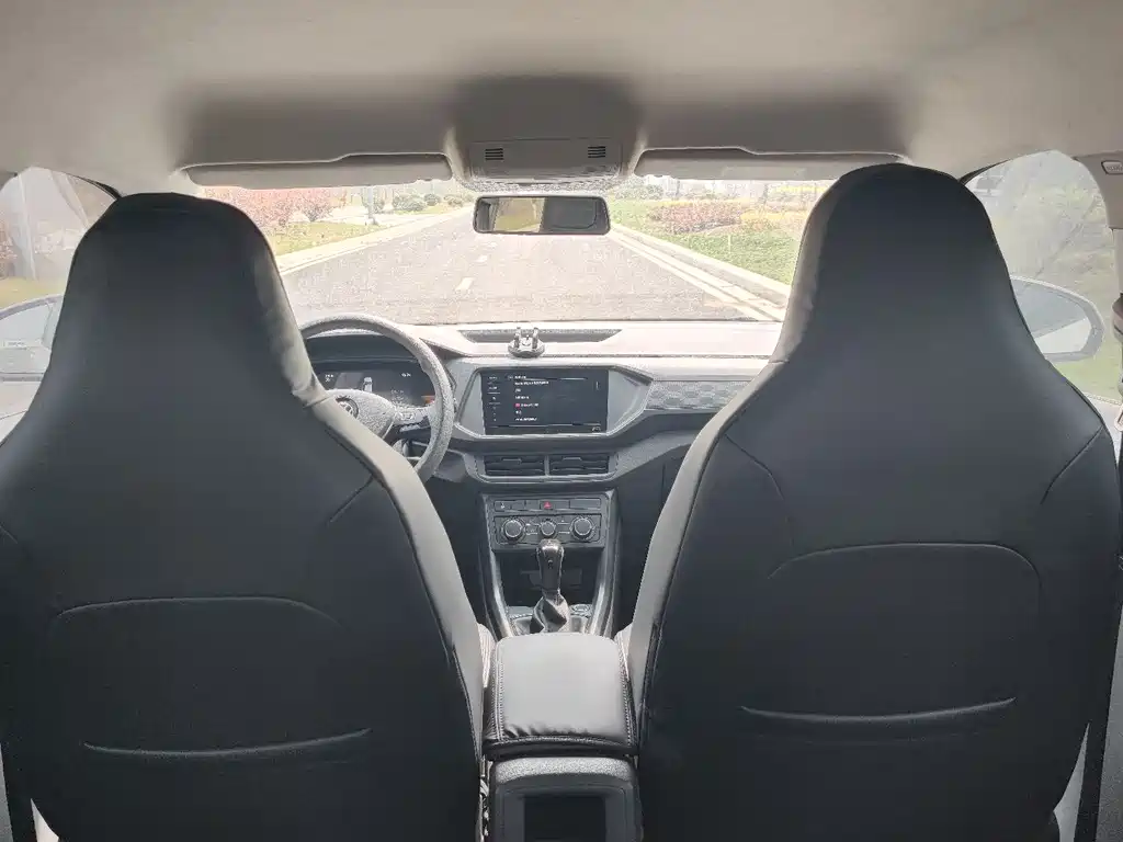 Volkswagen T-Cross 2023 1.5L Automatic Comfort Edition 2024 - thumbnail 14