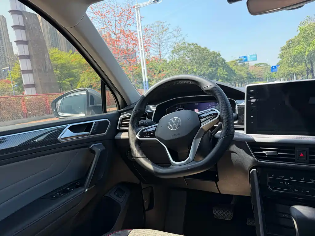 Volkswagen Tiguan L New Energy 2022 430PHEV Plug-in Hybrid Flagship Edition 2022 - thumbnail 7