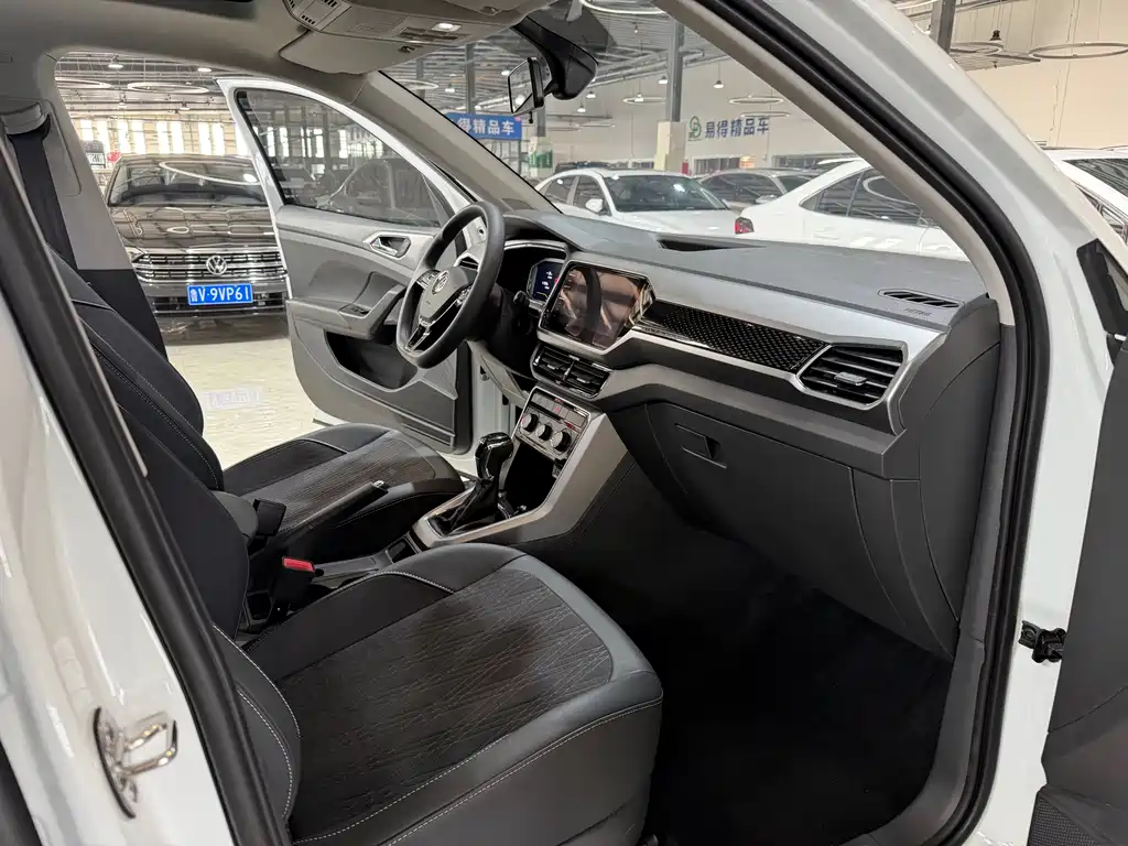 Volkswagen T-Cross 2023 Model Year Facelift 1.5L Automatic Comfort Edition 2023 - thumbnail 9