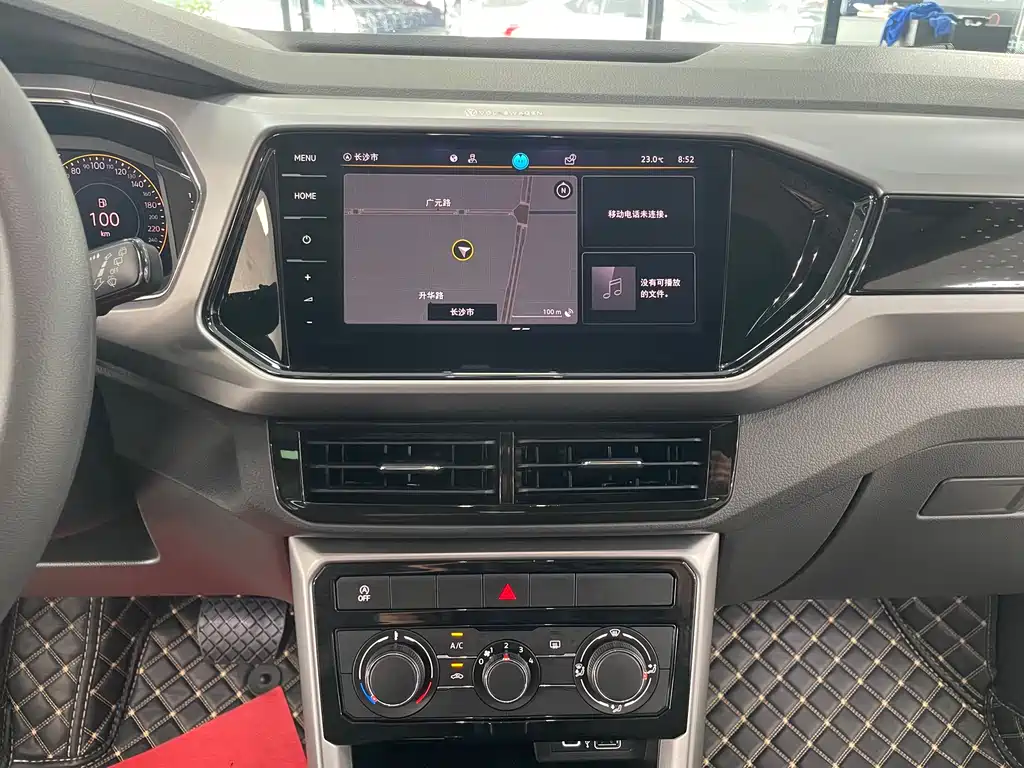 Volkswagen T-Cross 2023 280TSI DSG Luxury Edition 2022 - thumbnail 10