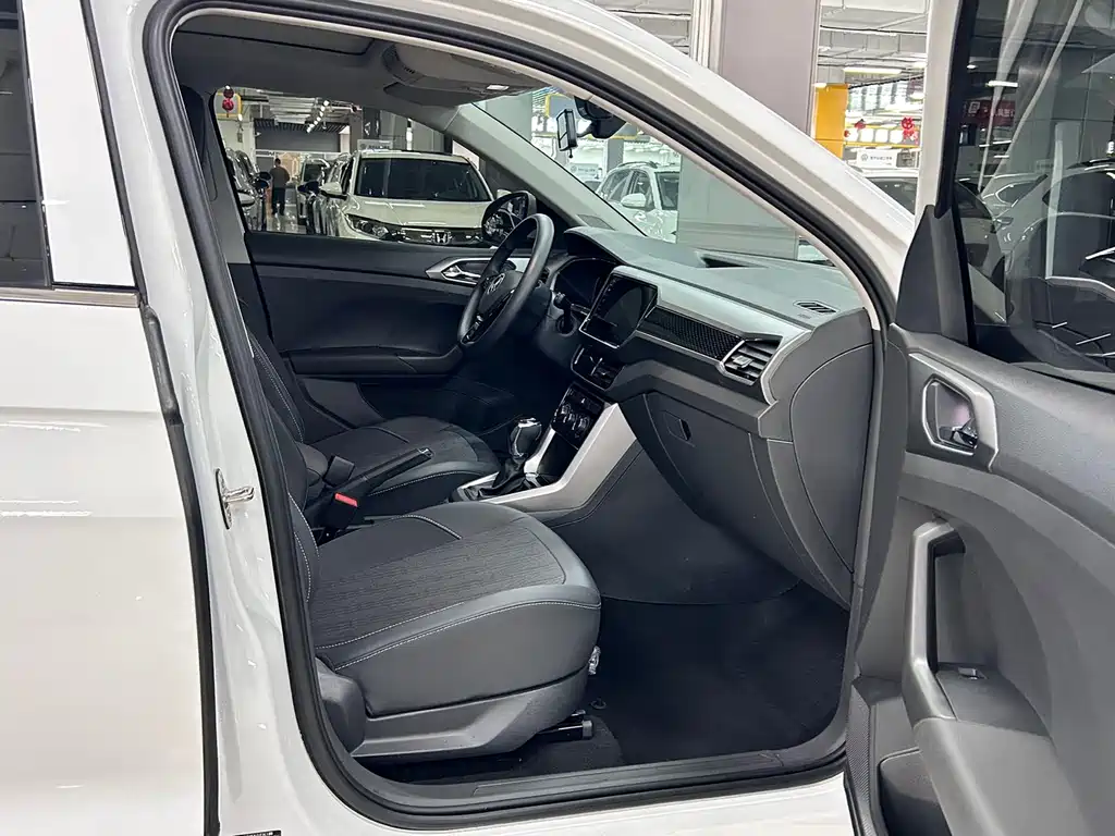 Volkswagen T-Cross 2023 1.5L Automatic Comfort Edition 2023 - thumbnail 11