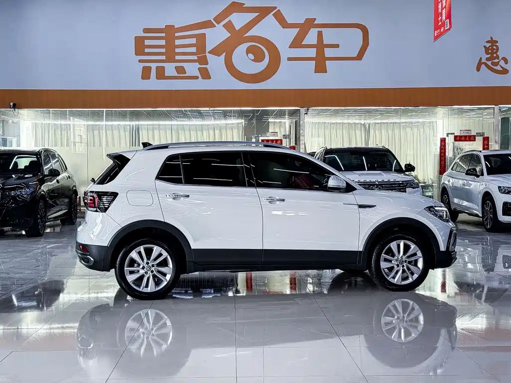 Volkswagen T-Cross 2023 300TSI DSG Comfort Edition 2024 - thumbnail 14