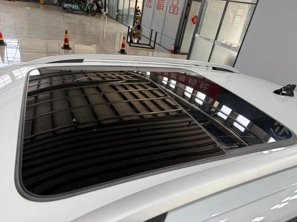 Volkswagen T-Cross 2023 Model Year Facelift 1.5L Automatic Comfort Edition 2023 - thumbnail 13