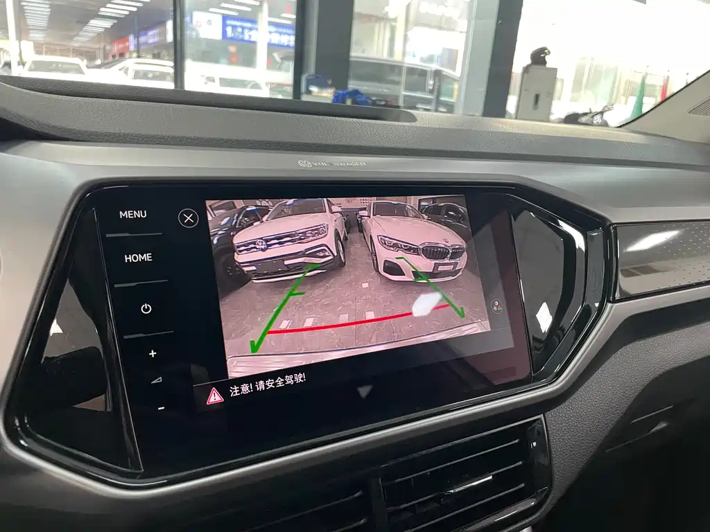 Volkswagen T-Cross 2023 280TSI DSG Luxury Edition 2022 - thumbnail 13