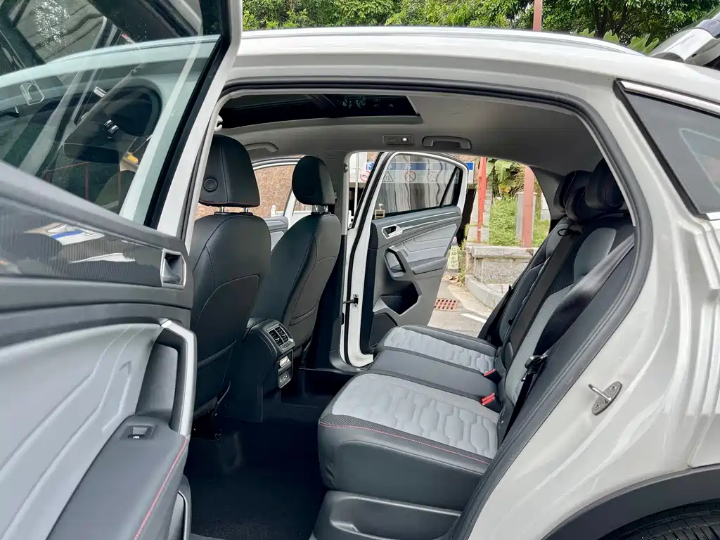 Volkswagen Tiguan X 2022 330TSI FWD Premium 2022 - thumbnail 6