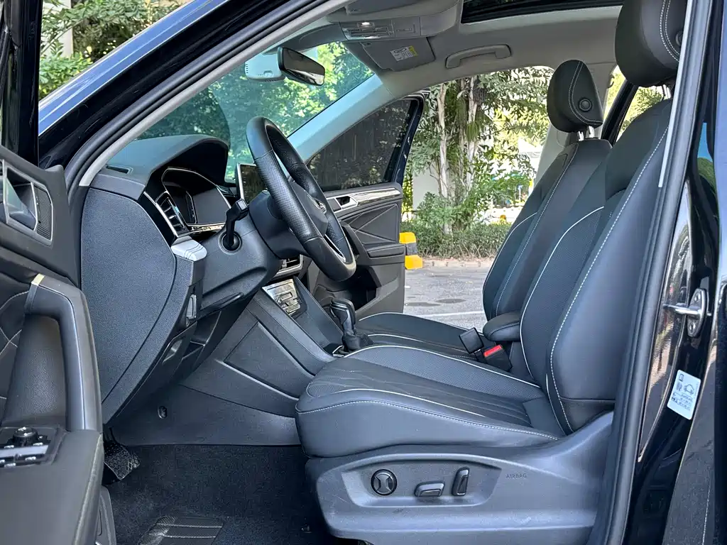 Volkswagen Tiguan L New Energy 2023 430PHEV Plug-in Hybrid Premium Edition 2023 - thumbnail 5