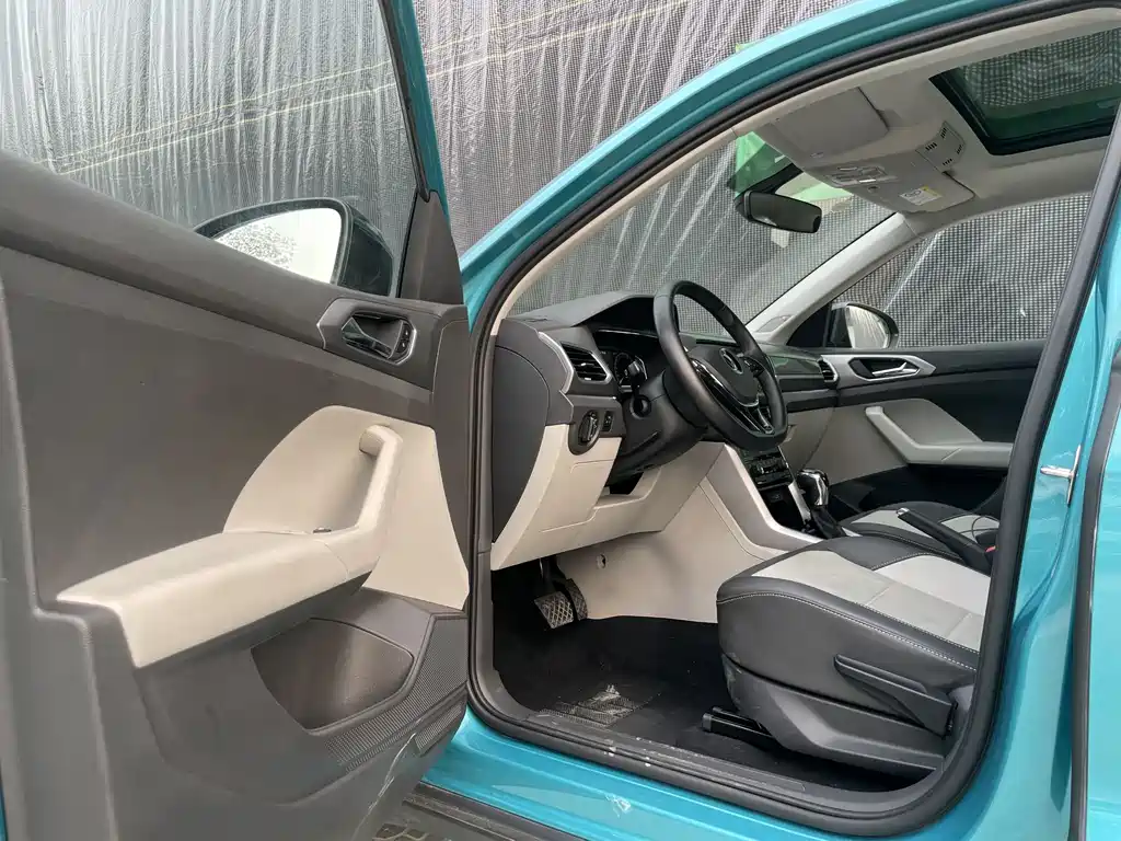 Volkswagen T-Cross 2023 280TSI DSG Luxury Edition 2022 - thumbnail 19