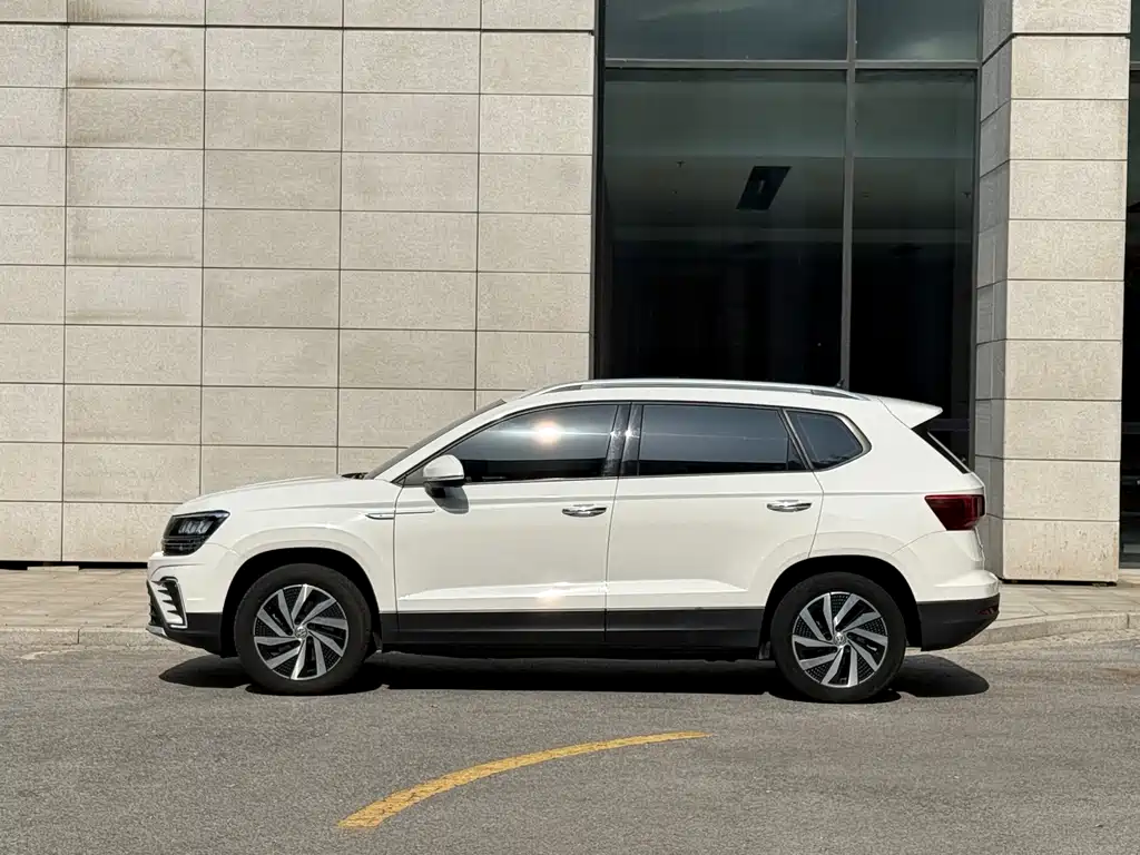 Volkswagen Tharu New Energy 2021 Panoramic Premium Edition 2021 - thumbnail 4