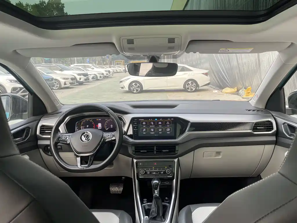Volkswagen T-Cross 2023 280TSI DSG Luxury Edition 2022 - thumbnail 21