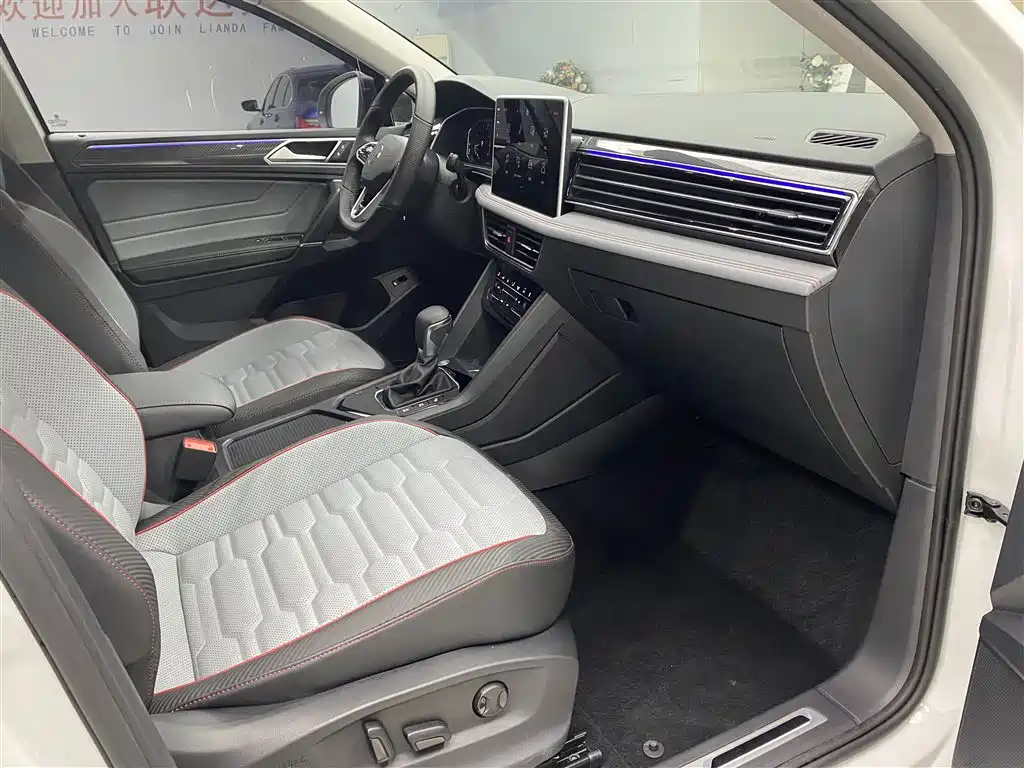 Volkswagen Tiguan X 2023 Facelift 330TSI FWD Premium Flagship Edition 2022 - thumbnail 11