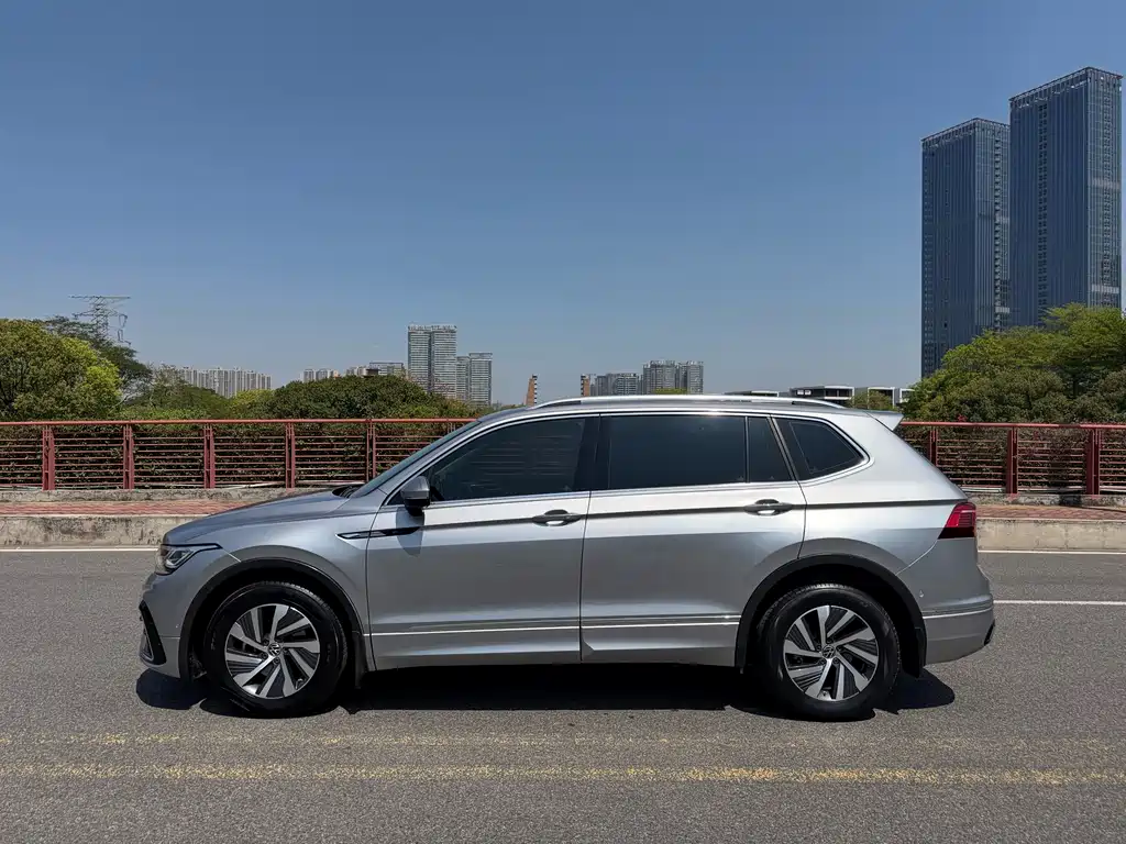 Volkswagen Tiguan L New Energy 2022 430PHEV Plug-in Hybrid Flagship Edition 2022 - thumbnail 21