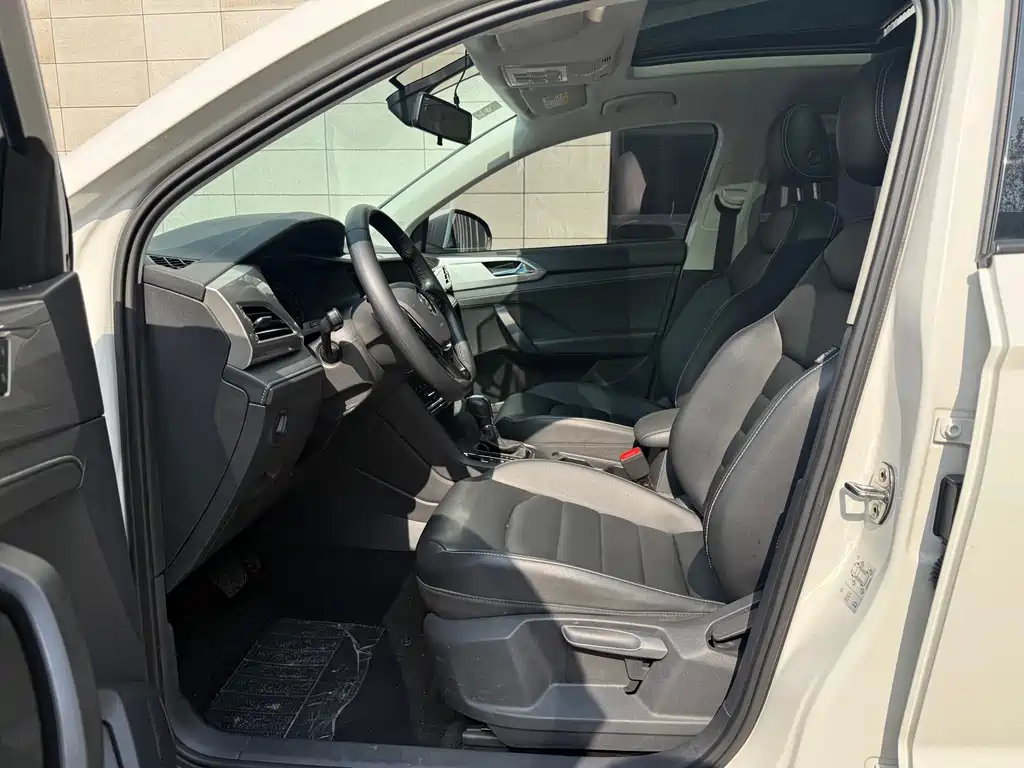 Volkswagen Tharu New Energy 2021 Panoramic Premium Edition 2021 - thumbnail 9