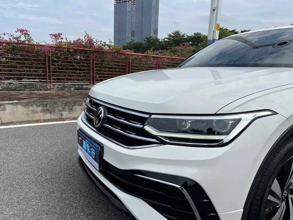 Volkswagen Tiguan X 2022 330TSI FWD Premium 2022 - thumbnail 21