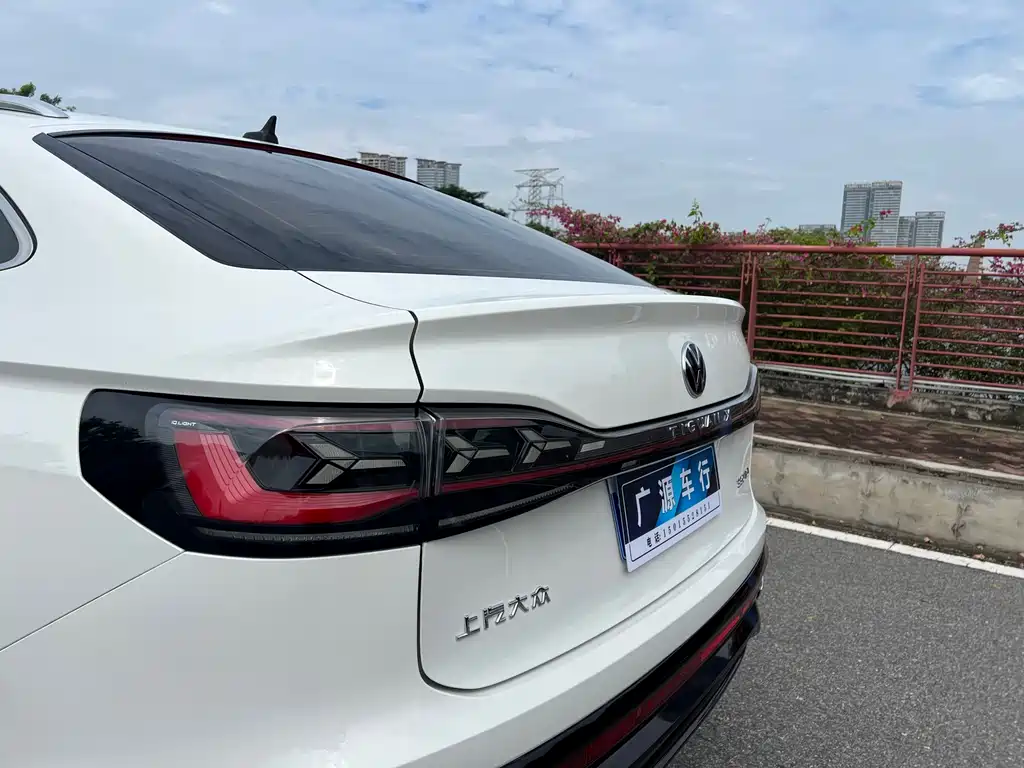 Volkswagen Tiguan X 2022 330TSI FWD Premium 2022 - thumbnail 26