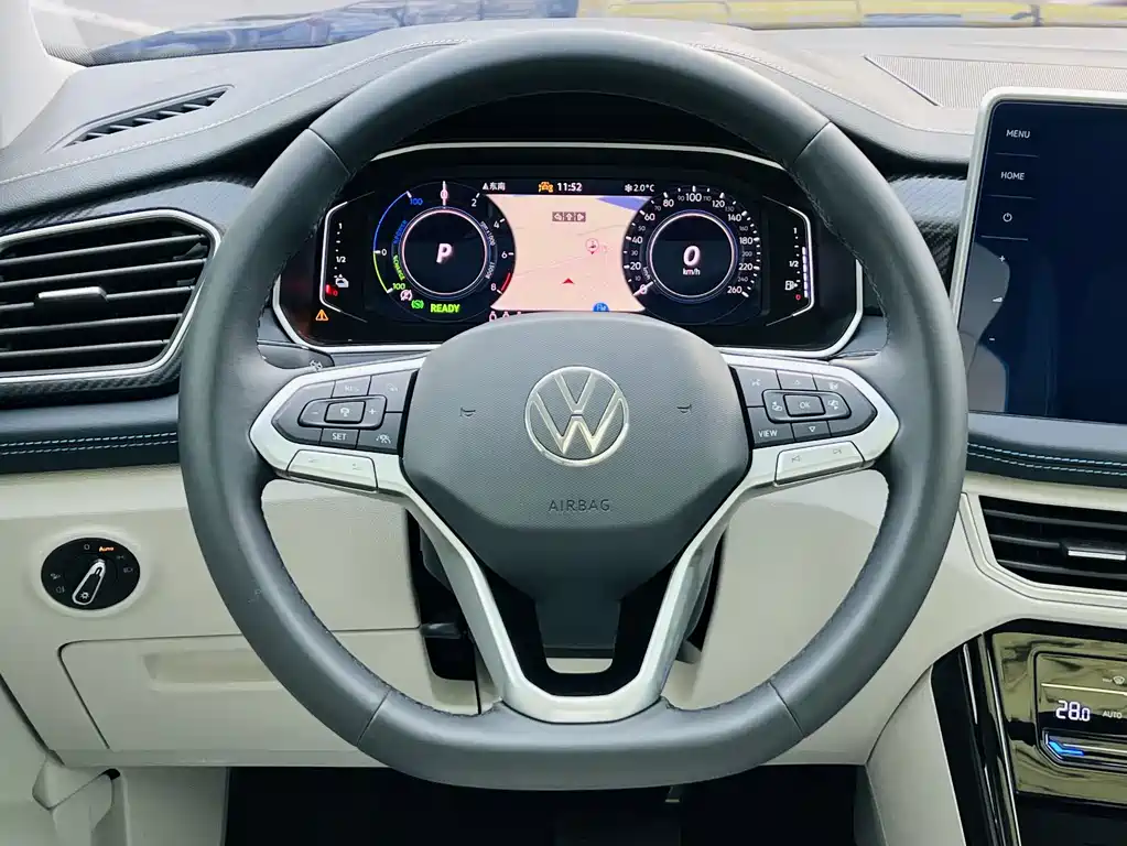 Volkswagen Tayron GTE PHEV 2023 280TSI Luxury Plus Advanced Edition 2022 - thumbnail 6
