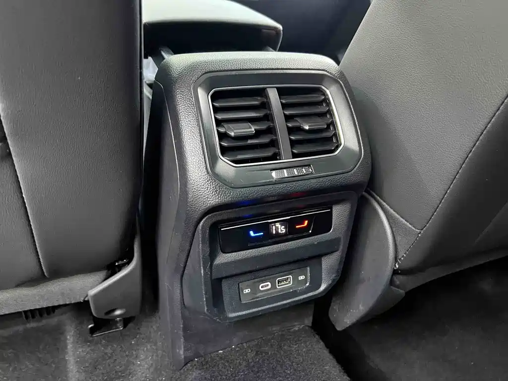 Volkswagen Tiguan X 2022 330TSI FWD Flagship Edition 2021 - thumbnail 21