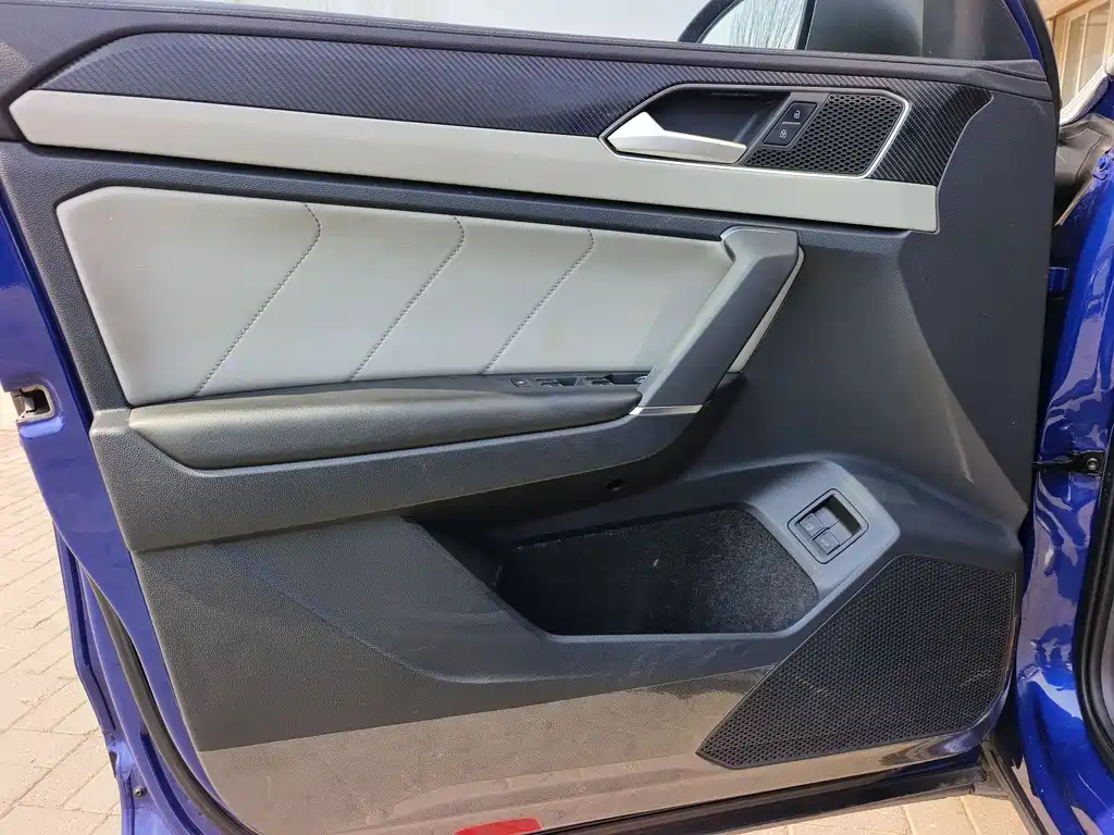 Volkswagen Tayron GTE PHEV 2023 280TSI Luxury Plus Advanced Edition 2022 - thumbnail 9