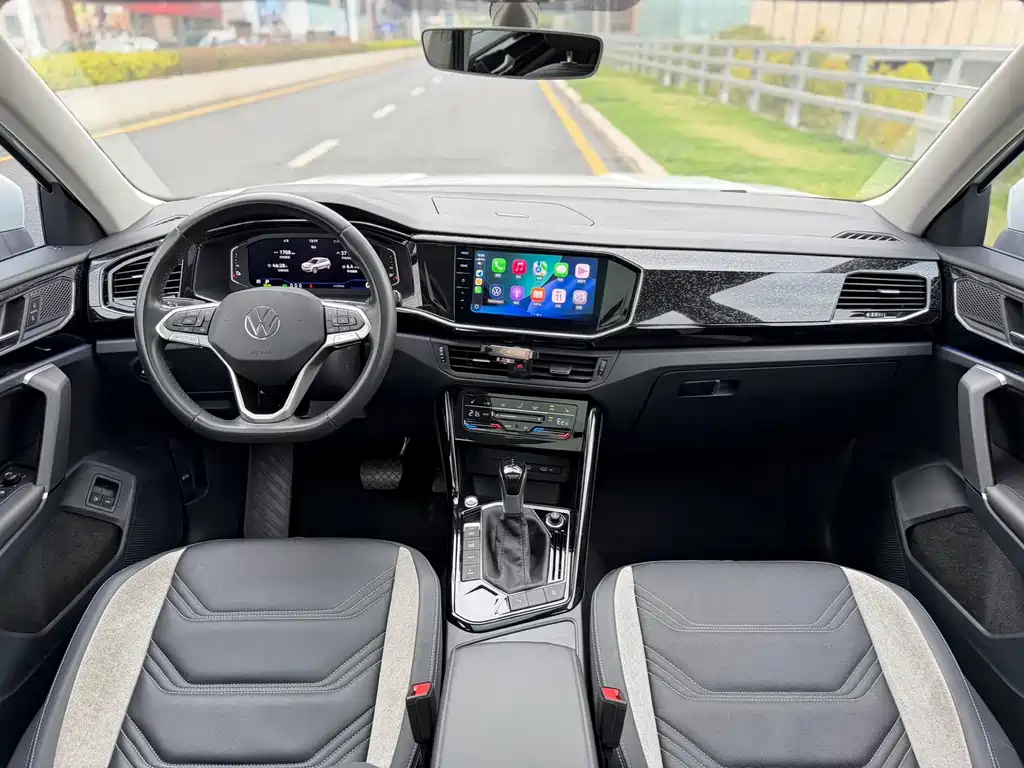 Volkswagen Tayron GTE PHEV 2022 1.4T Luxury 2022 - thumbnail 8