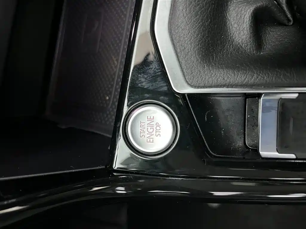 Volkswagen Tayron GTE PHEV 2023 280TSI Luxury Plus Advanced Edition 2024 - thumbnail 4