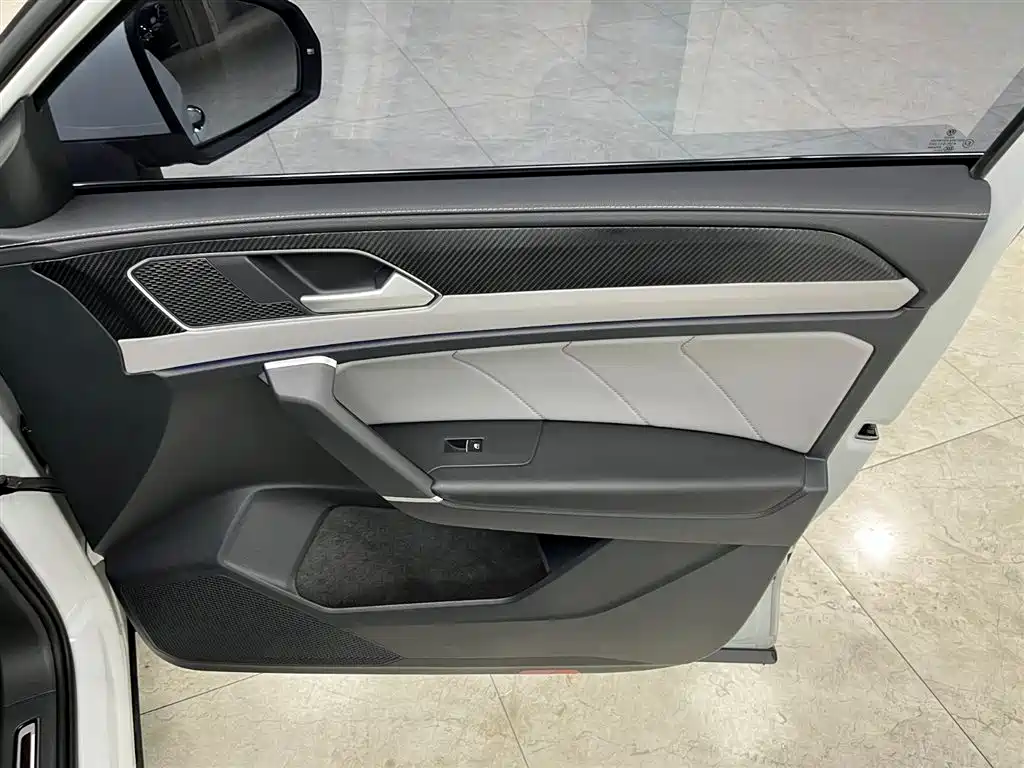 Volkswagen Tayron GTE PHEV 2023 280TSI Luxury Plus Advanced Edition 2024 - thumbnail 12