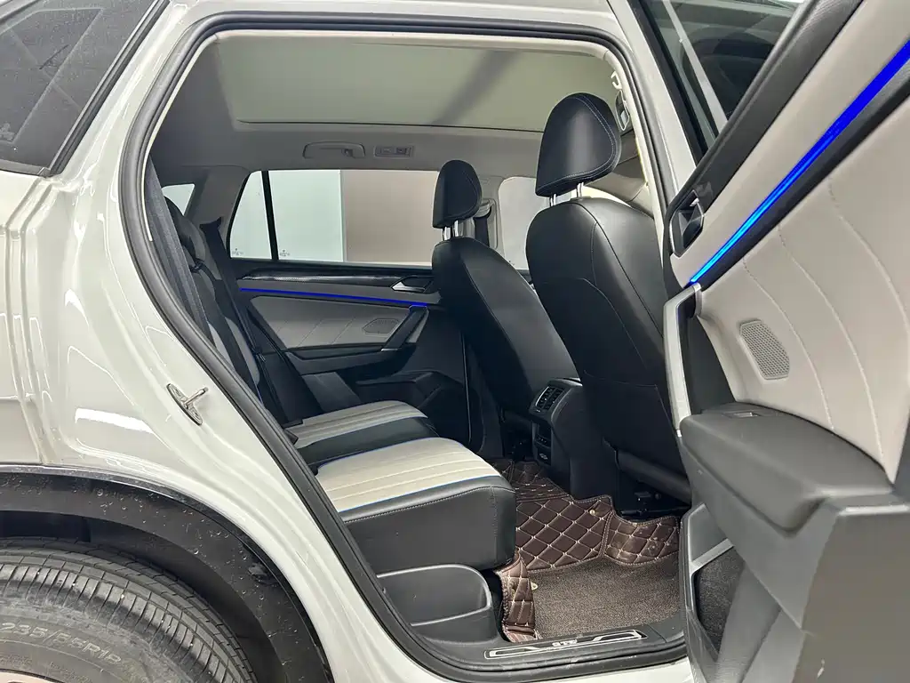 Volkswagen Tayron GTE PHEV 2023 280TSI Luxury Plus Advanced Edition 2024 - thumbnail 16