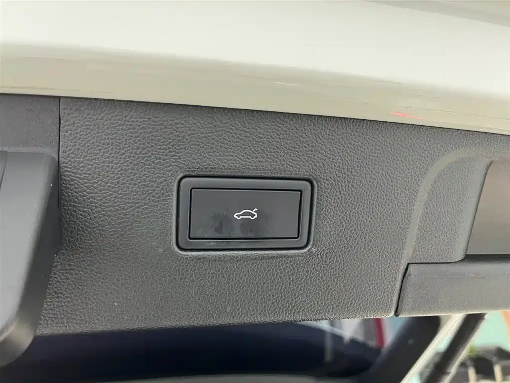 Volkswagen Tayron GTE PHEV 2023 280TSI Luxury Plus Advanced Edition 2024 - thumbnail 17