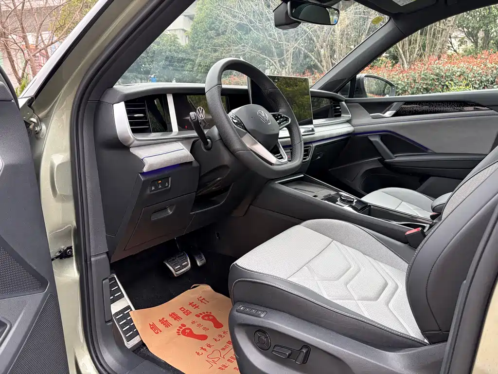 Volkswagen Tayron 2026 Tayron L 380TSI AWD Luxury Easy Pack 2025 - thumbnail 6