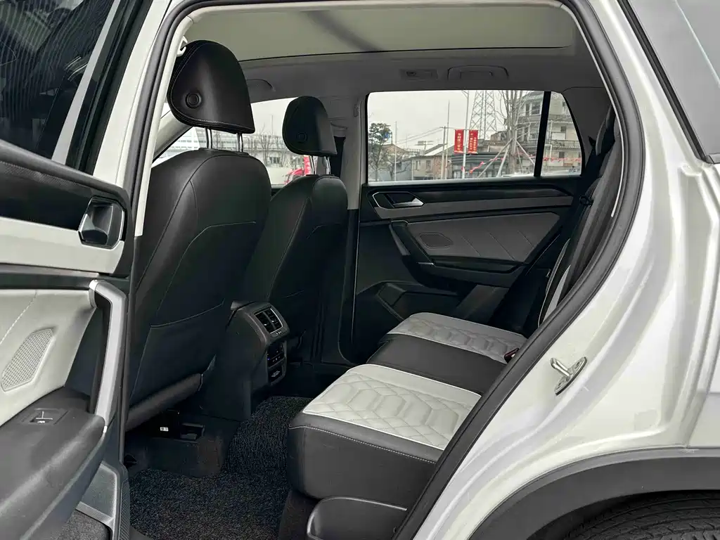 Volkswagen Tayron 2023 300TSI FWD Luxury Plus Advanced Edition 2023 - thumbnail 9