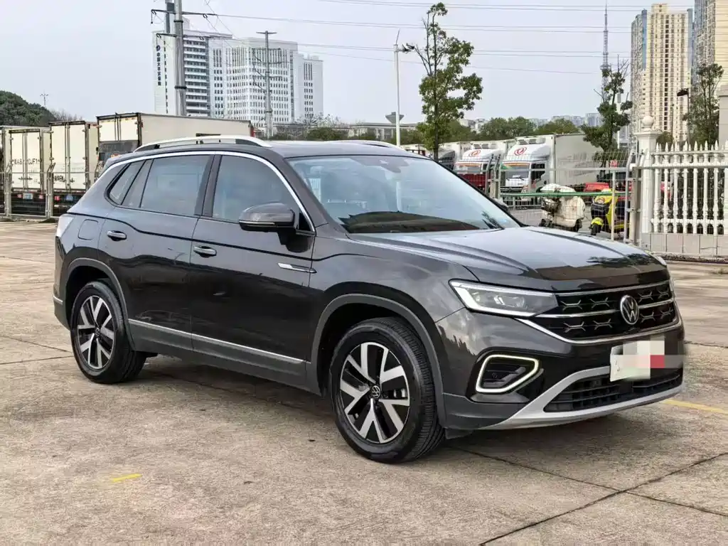 Volkswagen Tayron 2023 330TSI FWD Luxury Plus Advanced Edition 2023 - thumbnail 3